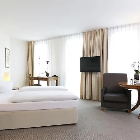 Novotel Am Konzerthaus 4*