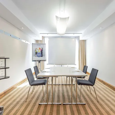 Szálloda Novotel Am Konzerthaus