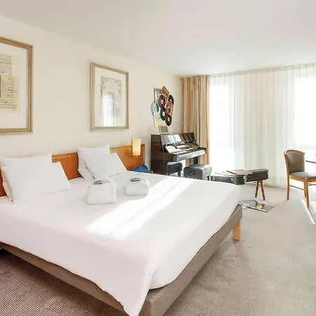 Szálloda Novotel Am Konzerthaus 4*