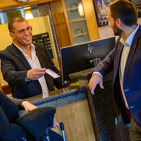 Hotell Novotel Am Konzerthaus 4*