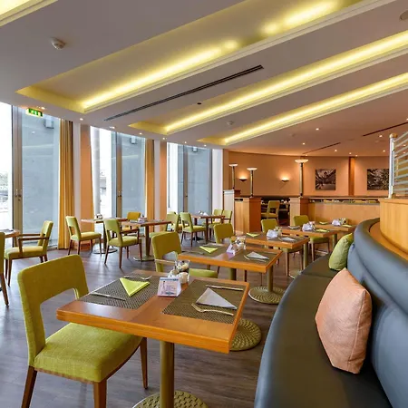 Novotel Am Konzerthaus 4*
