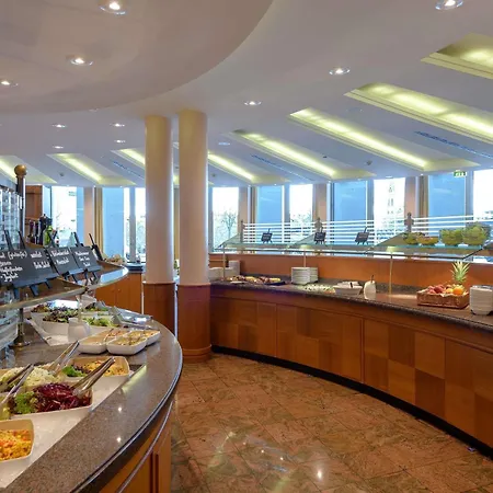 Novotel Am Konzerthaus Hotel 4*