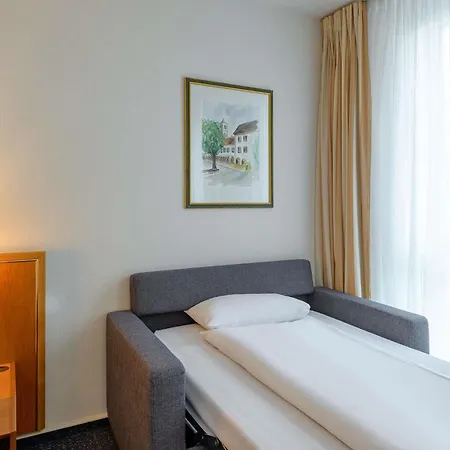Отель Novotel Am Konzerthaus