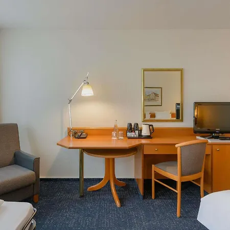 Отель Novotel Am Konzerthaus