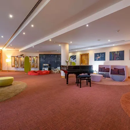 Отель Novotel Am Konzerthaus