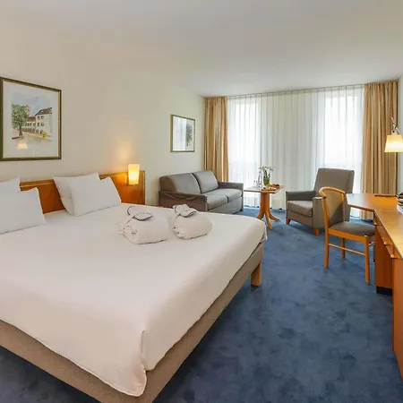 Отель Novotel Am Konzerthaus Фрайбург