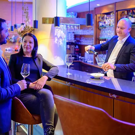 Novotel Am Konzerthaus Отель 4*