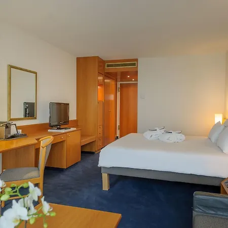 Novotel Am Konzerthaus 4*